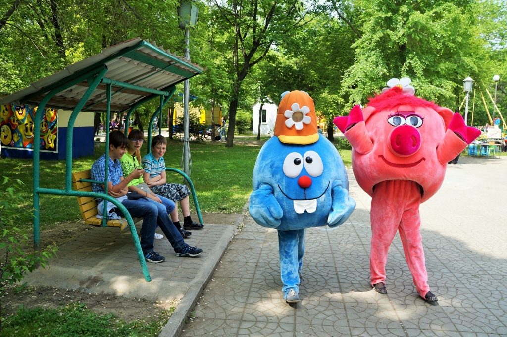 Ростовые куклы развлекали детвору