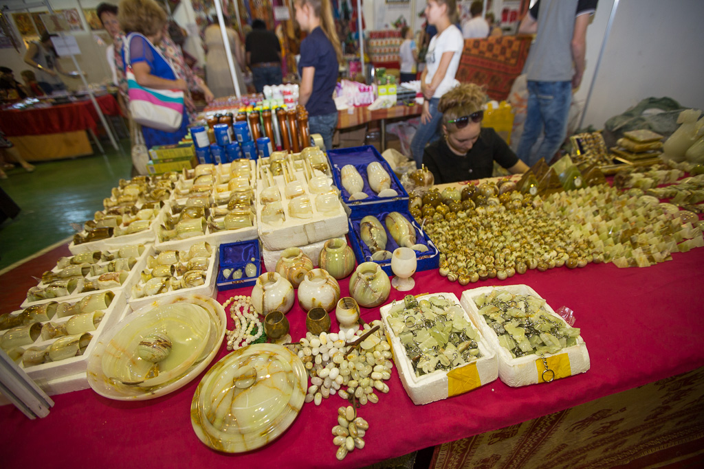 Каменные сувениры