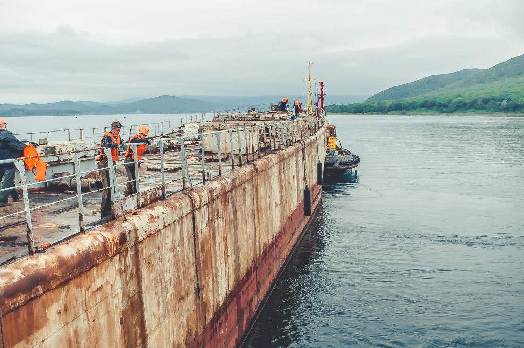 Танкер наливной технологический - пора на утилизацию 