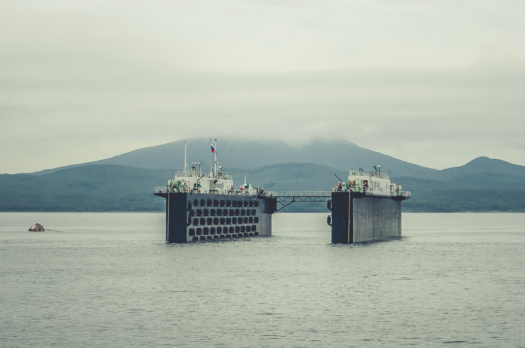 в тот створ и будут заводить утилизируемое судно 