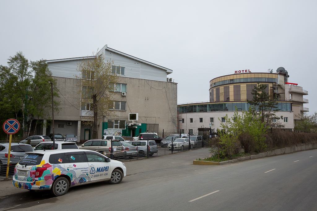 Комплекс находится за Домом молодежи