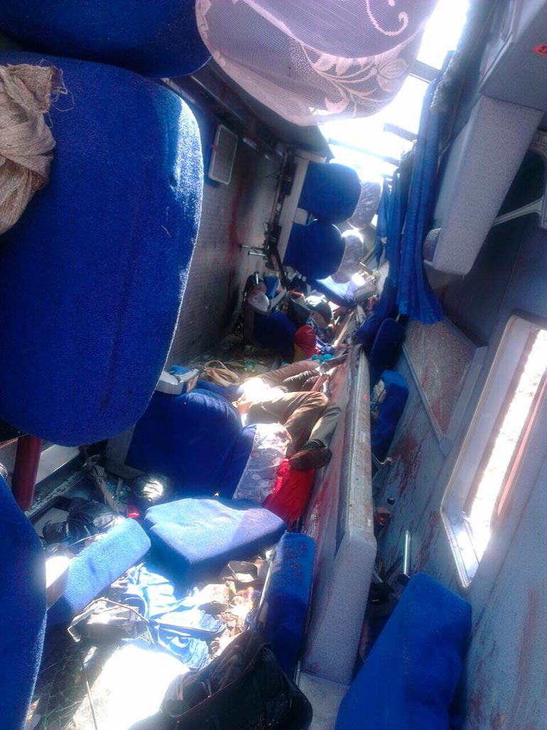 Лоб в лоб столкнулись два рейсовых автобуса на трассе Комсмольск-на-Амуре-Хабаровск