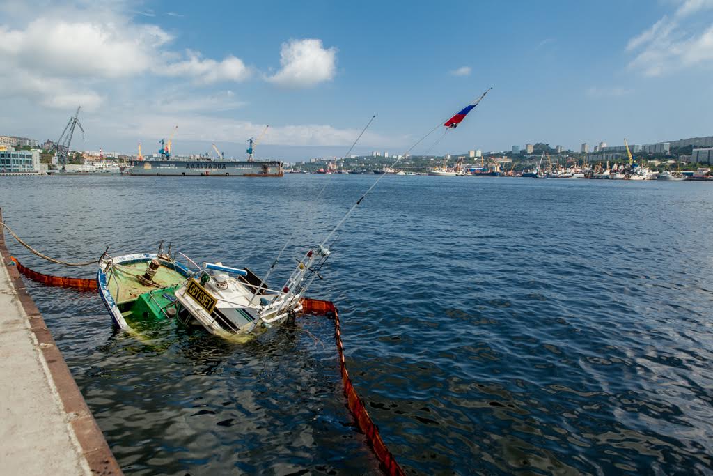 Бухта Золотой Рог
