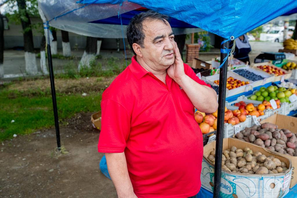 Торговцы не скрывают, что работают без каких-либо документов и разрешений