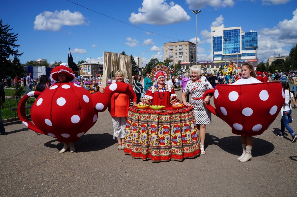 Ростовые куклы от Дома культуры "Авангард"