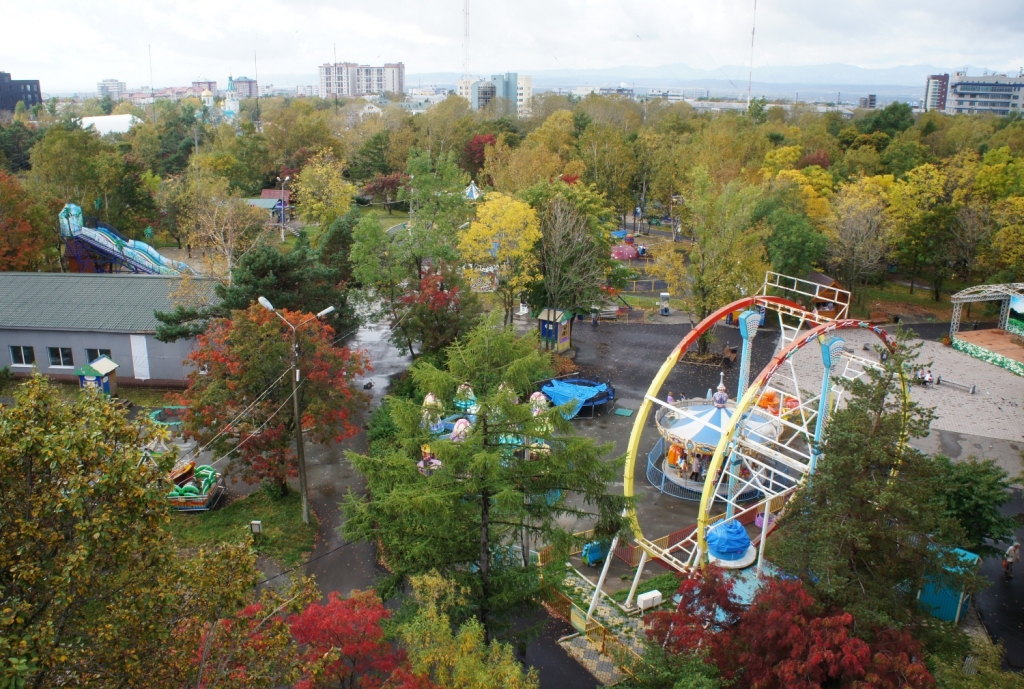 Городской парк имени гагарина. Парк Гагарина Южно-Сахалинск.