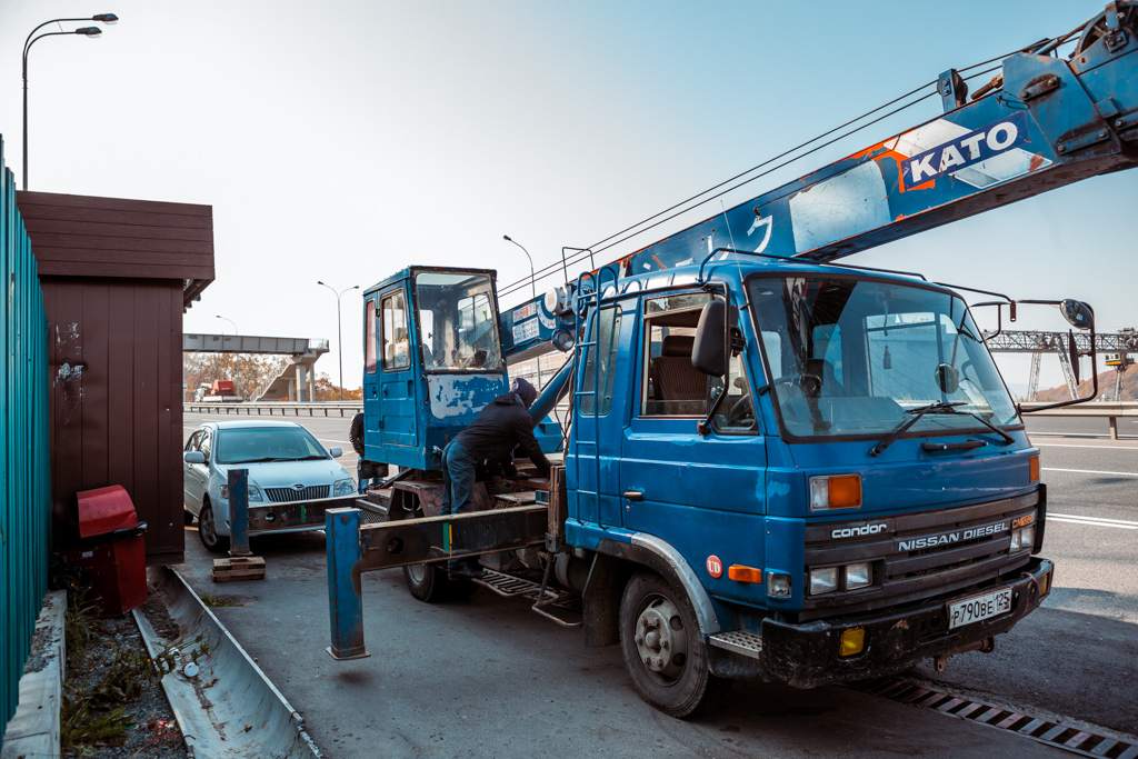 Автокран готов к сносу