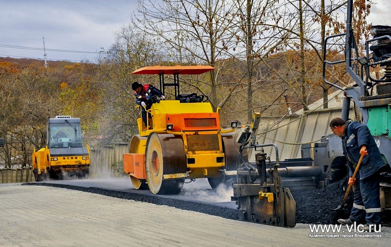 За год было построено 4 км асфальтобетонной трассы