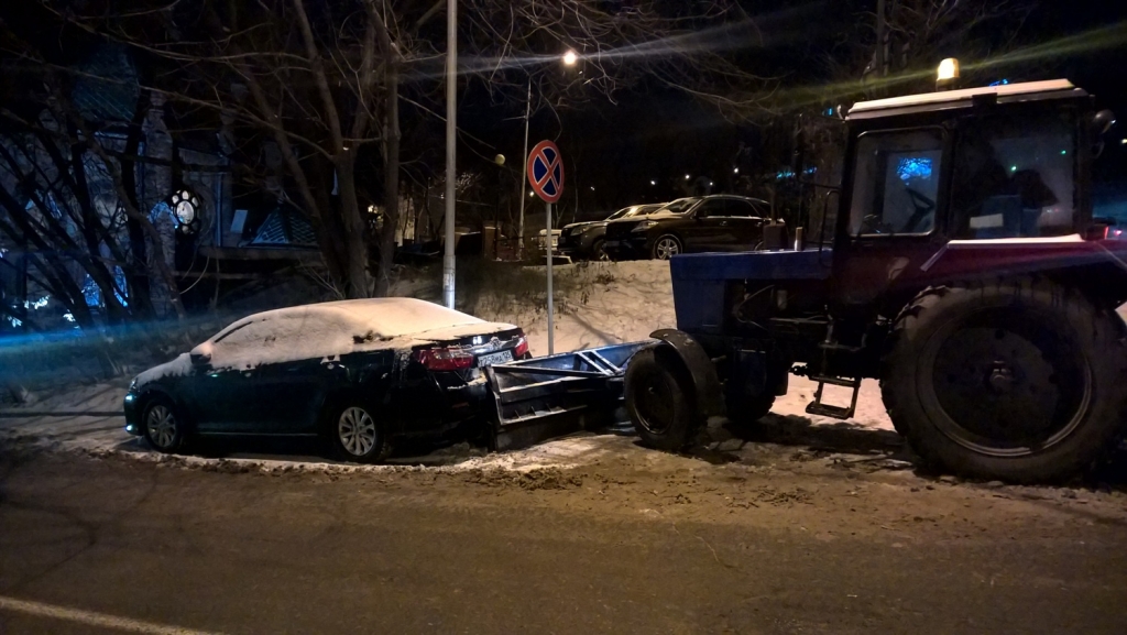 ДТП с участием трактора и Camry