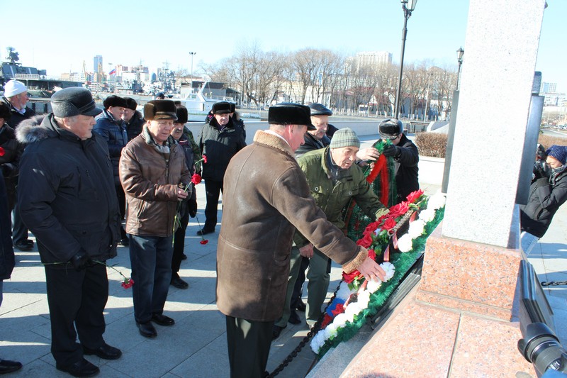 Памятные мероприятия в честь 111-летия подводных сил на Тихом океане
