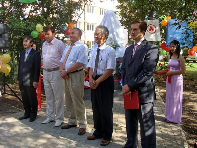 Перед открытием памятника