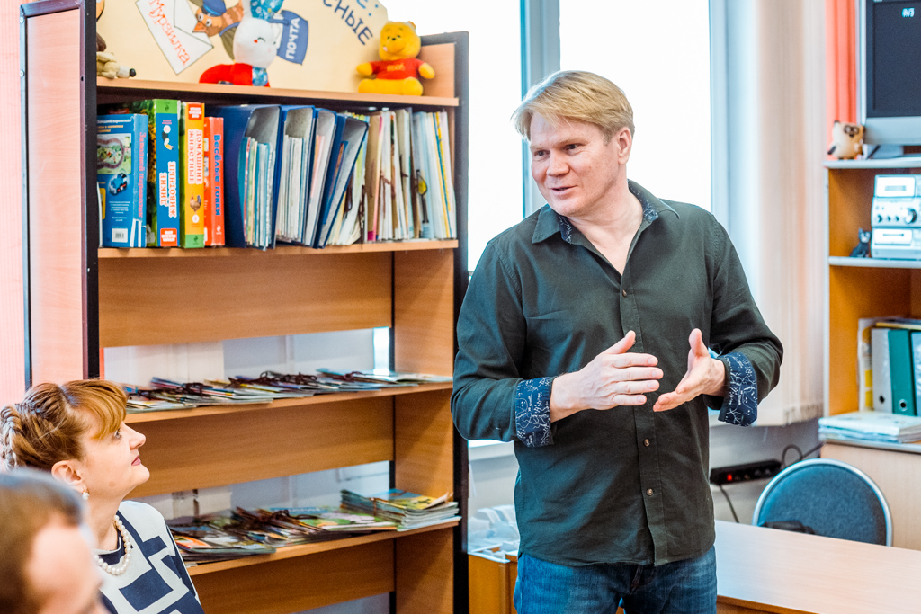 Виктор Суханов