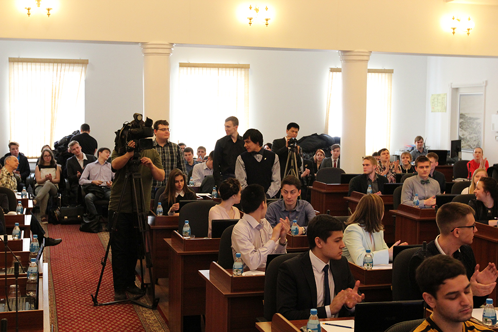 Студенты-политологи примеряли на себя роль студентов