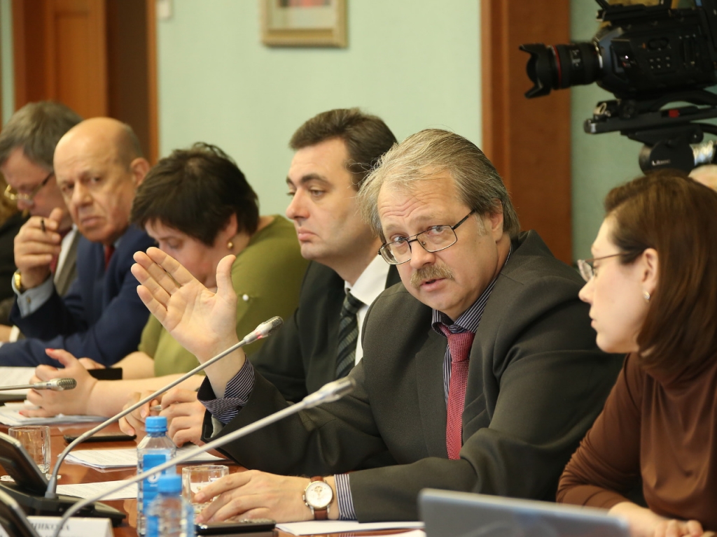 Константин Межонов