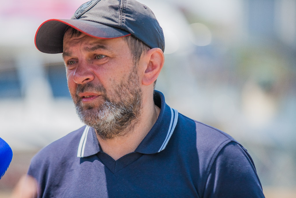 Член экипажа яхты "Элфин" Александр Филиппенко