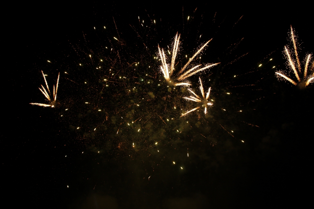 батарея салютов звуки музыки. батарея салютов кпсс lite. песня салют. звуки музыки салют 16 залпов. батарея салютов звуки музыки.