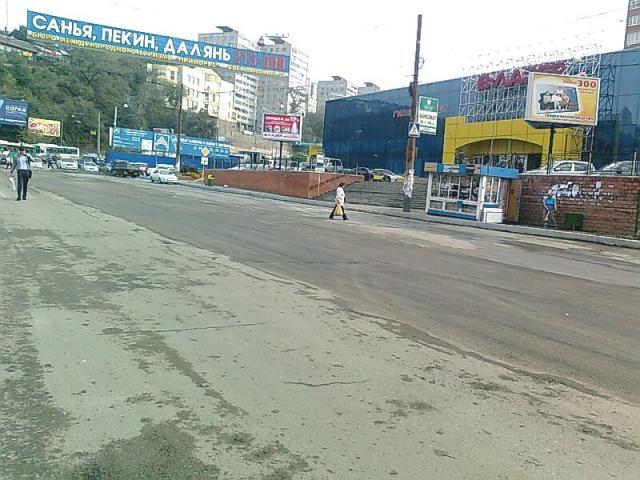 Первая речка владивосток. 1 Речка Владивосток. Дальпресс Владивосток Тополиная аллея. 1 Речка остановка Дальпресс Владивосток.