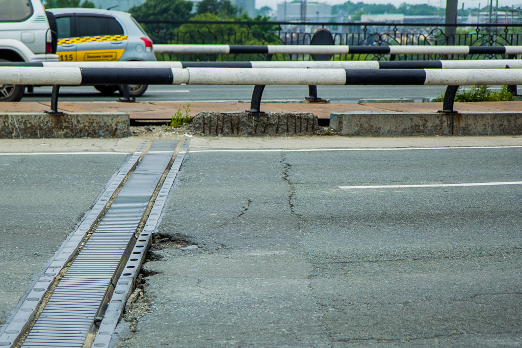 Некрасовский путепровод владивосток. Некрасовский путепровод владивосток. Некрасовский мост на путепроводе во владивостоке. Виадук на гоголя владивосток. Виадук владивосток.