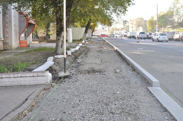 Ремонт тротуаров во Владивостоке затянулся на две недели