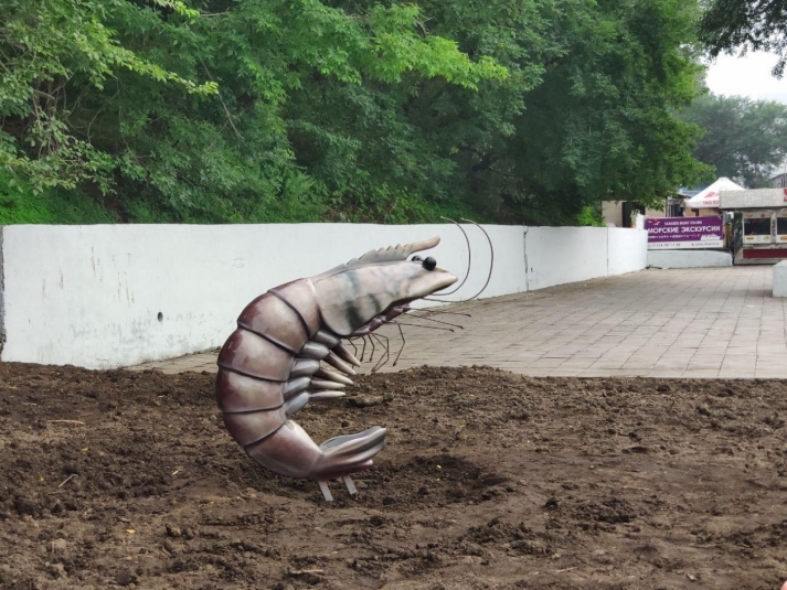 Йа креведко: на набережной Владивостока появилась новая скульптурная композиция (фото)