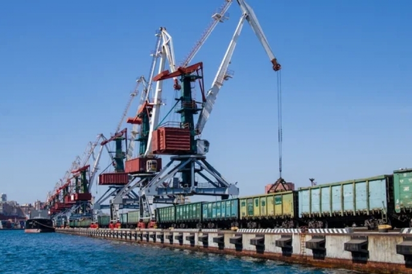 "Владивостокский морской торговый порт" наращивает перевалку угля