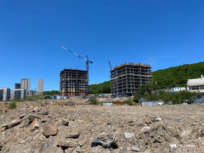 Бывший губернатор Приморья продолжит строить высотные дома во Владивостоке