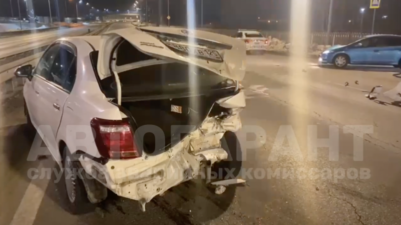 "Раз пять пересматривал": жуткая авария на главной дороге во Владивостоке - видео