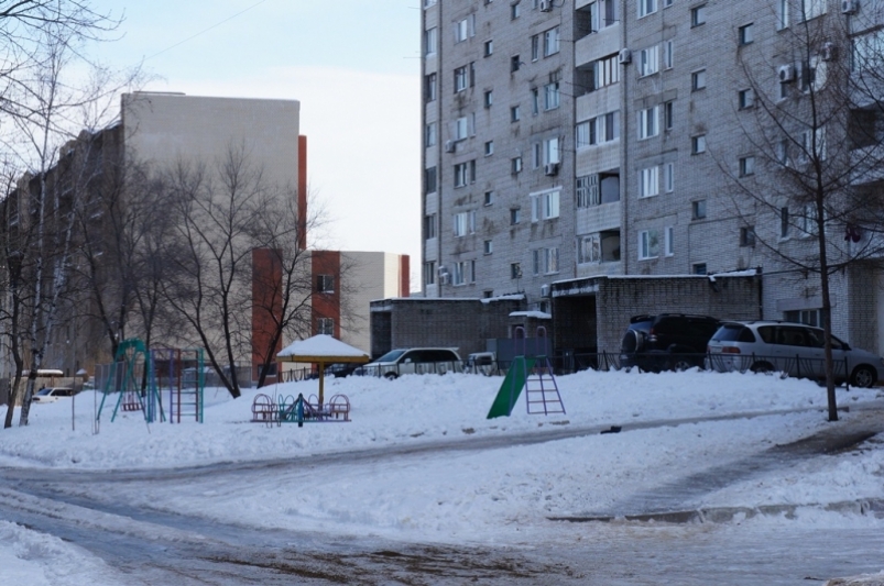 "Сначала жестко запугивают": новая опасность во дворах Владивостока - видео