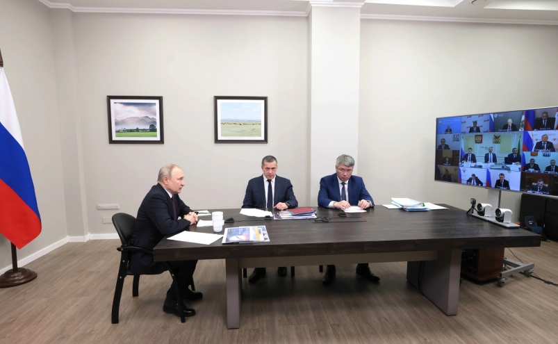 Путин поставил задачу развивать экономику и повышать качество жизни в Южно-Сахалинске
