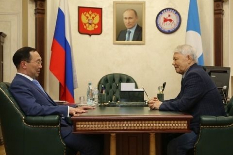 Айсен Николаев встретился с первым Президентом Якутии