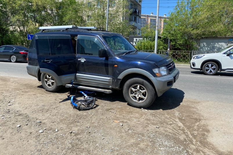 Несовершеннолетний велосипедист пострадал в ДТП в Хабаровске