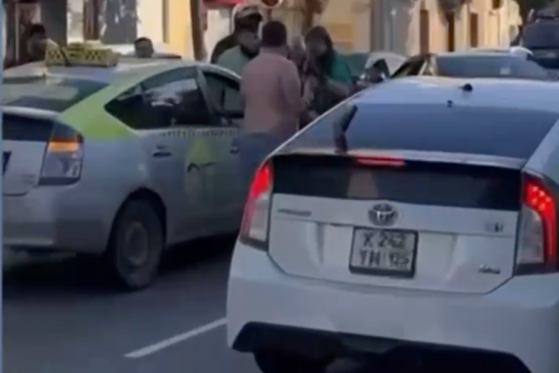 "Жесть. Все живые хоть?": инцидент на дороге во Владивостоке ошарашил водителей