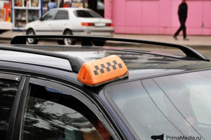 Невозможно уехать: такси во Владивостоке резко подняли цены из-за фестиваля VK Fest