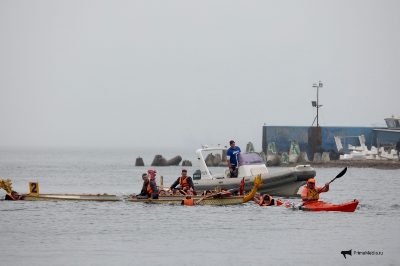 Две лодки перевернулись в акватории Амурского залива во время соревнований по гребле
