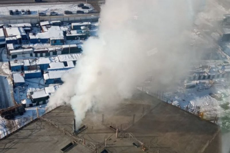 Дознаватели установили причину пожара в строящемся доме в Иркутске