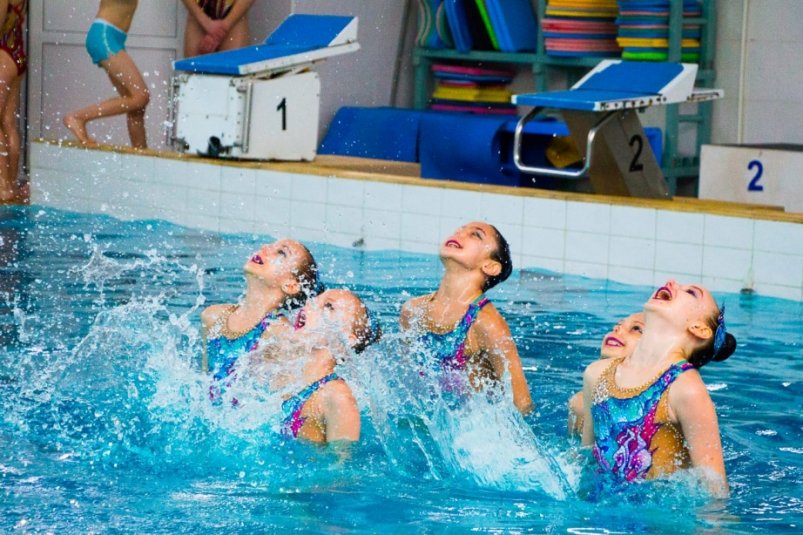 В Хабаровске прошли краевые соревнования по синхронному плаванию