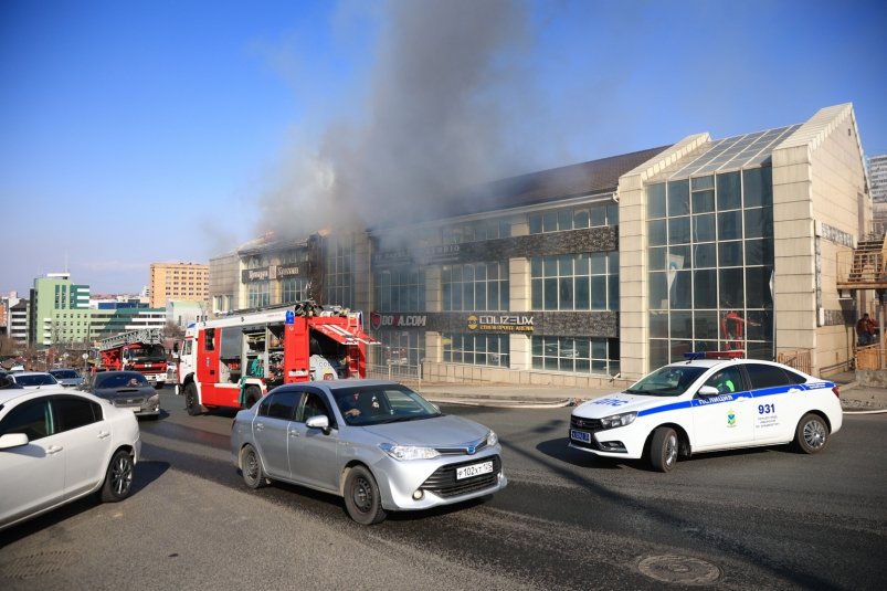 Прокуратура взяла на контроль расследование пожара в Голубиной пади во Владивостоке