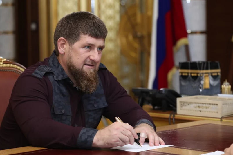 В Бурятии противники собачьих поправок хотят обратиться к Кадырову