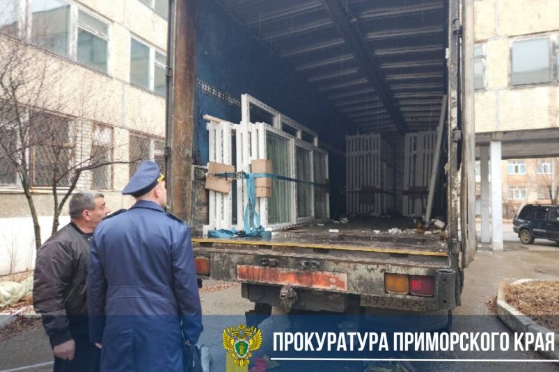В Приморье рабочий погиб при ремонте здания бывшего пединститута