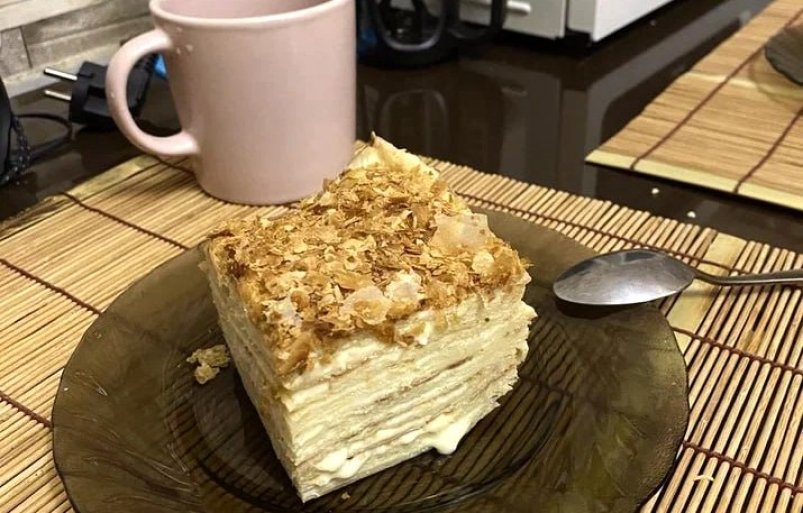 Слоеное тесто на скорую руку: нежные и мягкие коржики для торта 