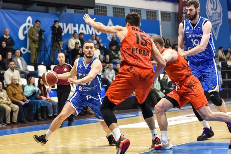 Баскетбольное Динамо одержало первую победу в полуфинале Суперлиги