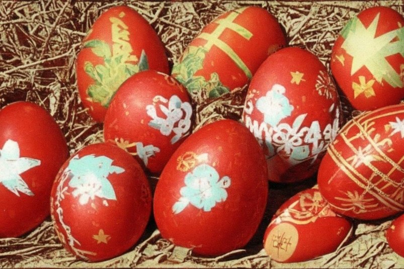 Из полезных ингредиентов: вот как красили яйца на Пасху в СССР - сделайте также