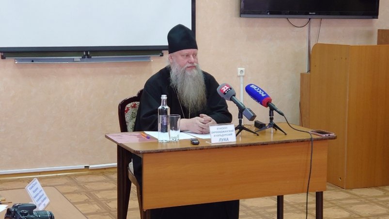 Первая пресс-конференция нового главы Биробиджанской епархии – о чем спрашивали владыку