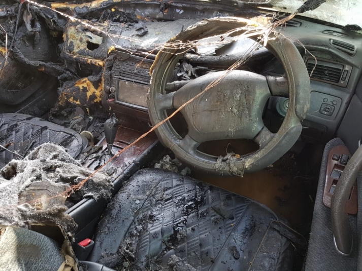 В ночь на 5 мая во Владивостоке сгорел автомобиль