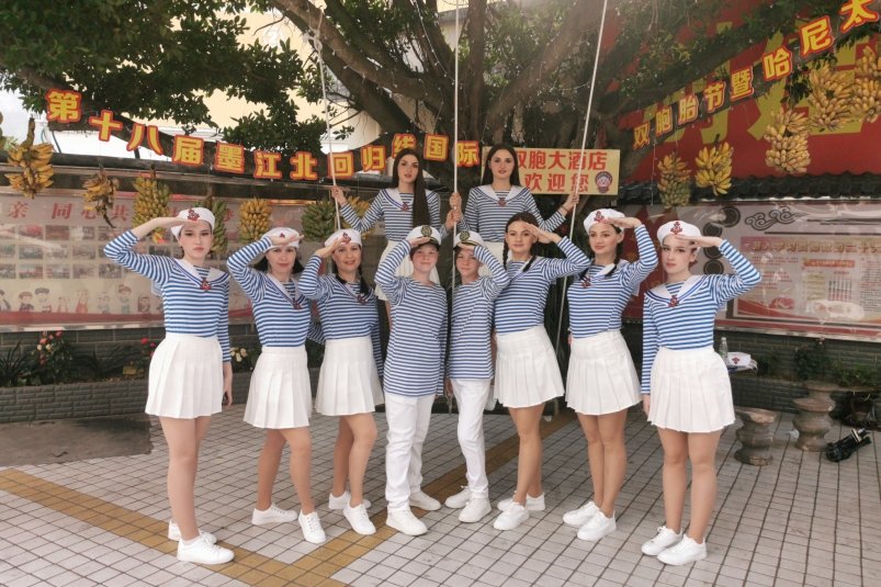 Жители Приморья покорили зрителей и жюри на фестивале близнецов в Китае