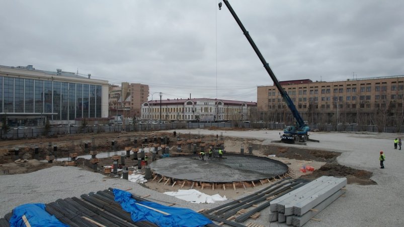 В июне начнется основной монтаж фонтана на площади Ленина в Якутске
