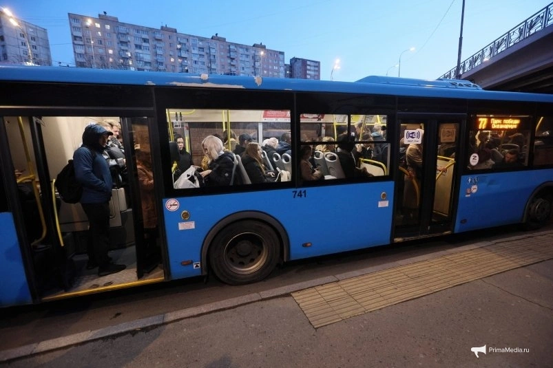 Водители владивостокских автобусов № 31 и 64 устроили забастовку