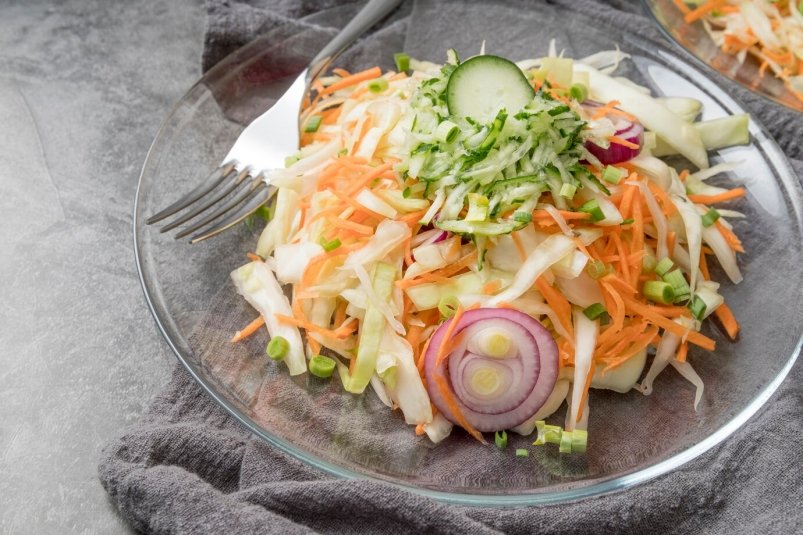 Беру всего 5 продуктов: летний салат-пятиминутка — запрягаем капусточку