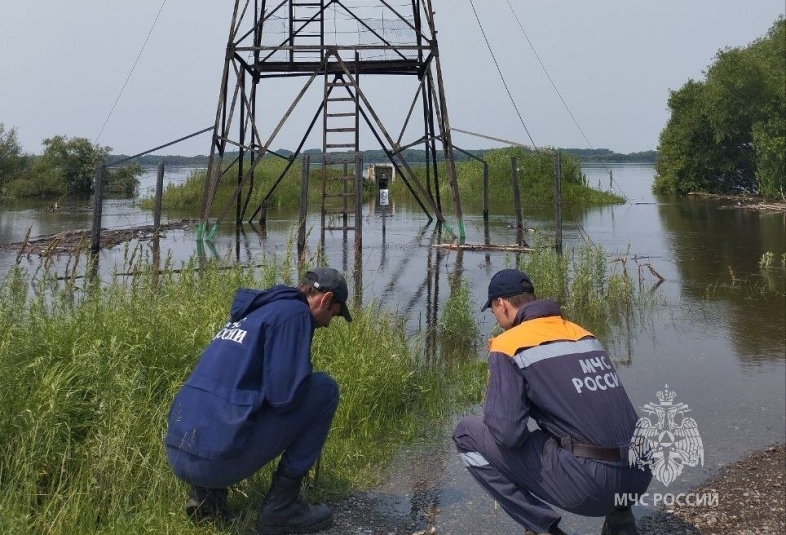 Паводковые воды освобождают территории населённых пунктов Хабаровского края