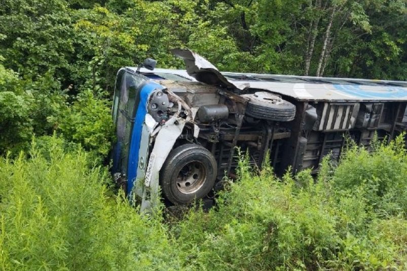 В Приморье автобус с 15 пассажирами попал в ДТП